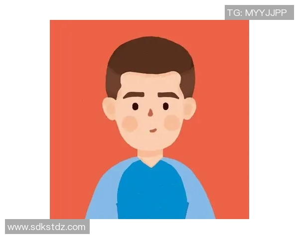 足球球星背影卡通头像女性形象设计展现个性与魅力